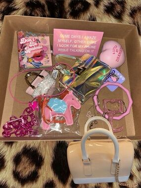Pink Accessories Bundle (13 Items Included)